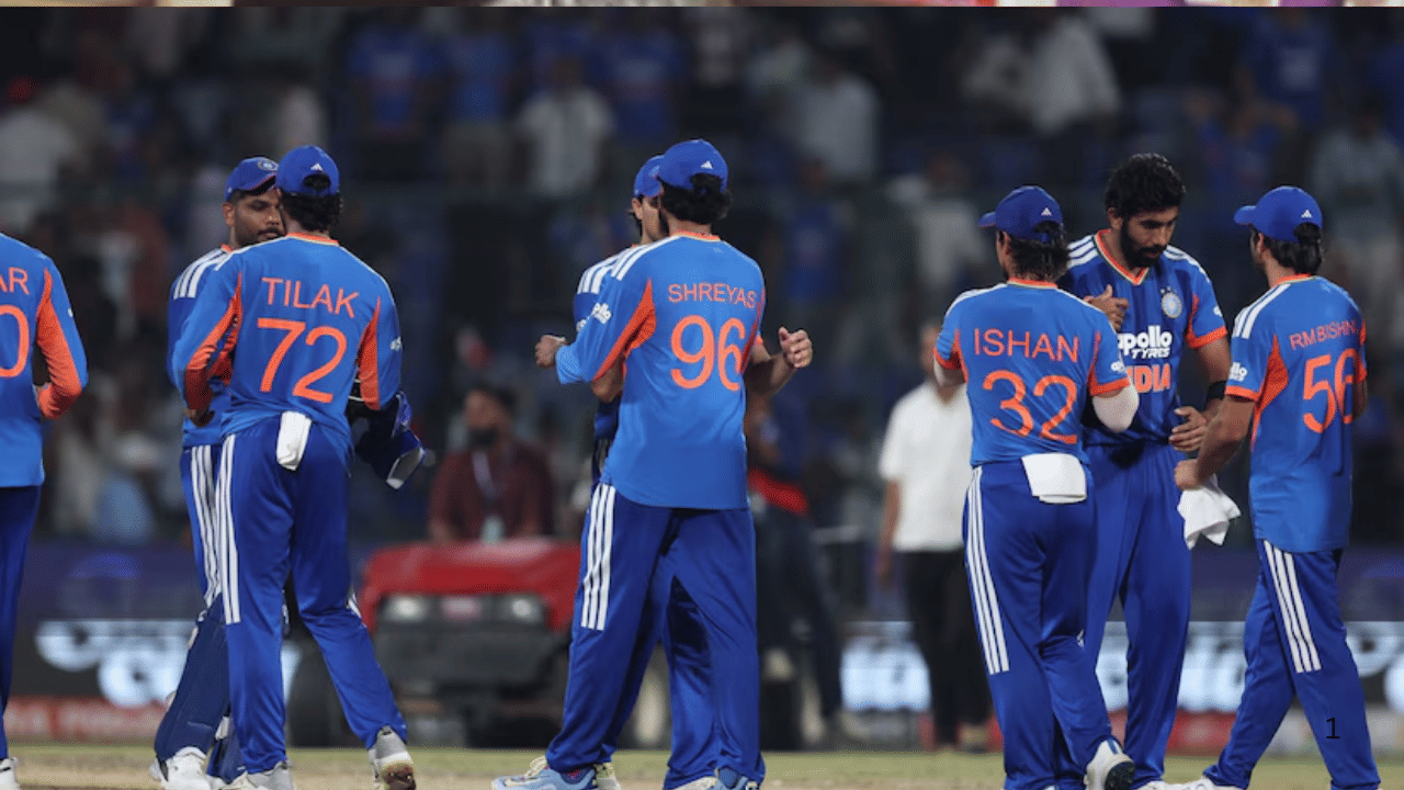 "बॉल थोडा हलत असेल तर वैभव सूर्यवंशी संघर्ष करतो, हे सर्वांनीच पाहिले. आमच्या निवड समितीलाही विचार करावा लागेल, कोच आणि खेळाडूंनाही याबाबतीत विचार करावा लागेल', असे संदीप पाटील म्हणाले.