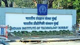 IIT पवई प्रकरणात मोठा ट्विस्ट! साहिल वाकोडेचा iPhone पोलिसांच्या हाती, ChatGPT संदर्भांतील आरोपाचं काय होणार?