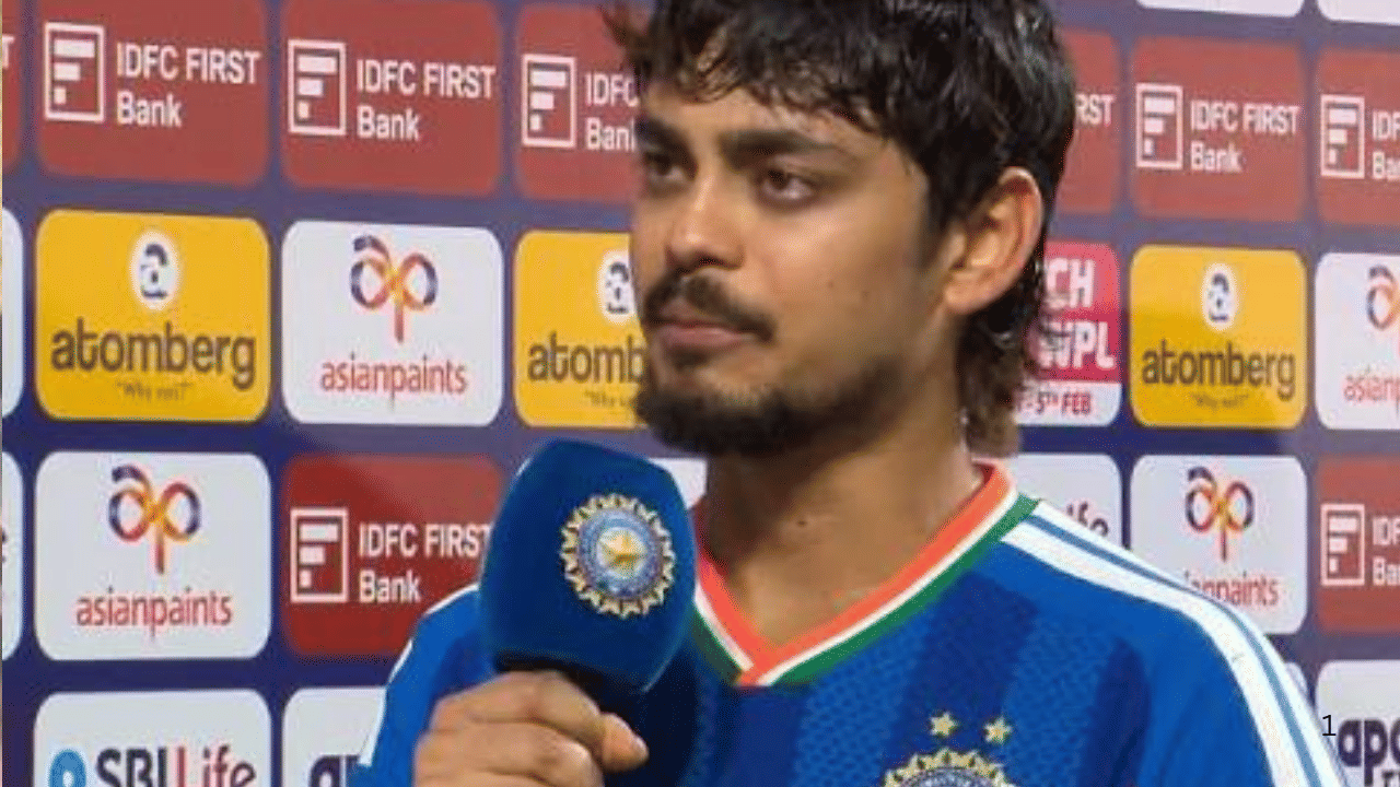 Ishan Kishan: बिस्मिल्लाहिर्रहमानिर्रहीम...भर कार्यक्रमात इशान किशन असं का म्हणाला? व्हिडिओ सर्वत्र चर्चा Ishan Kishan: बिस्मिल्लाहिर्रहमानिर्रहीम...भर कार्यक्रमात इशान किशन असं का म्हणाला? व्हिडिओ सर्वत्र चर्चा
