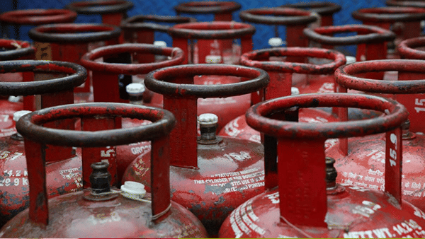 LPG Cylinder संदर्भात महत्त्वाची अपडेट समोर, जर असं नाही केलात तर थेट सरकार... 1 ऑक्टोबरपासून नियम बदलणार