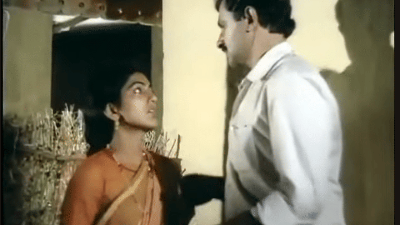 स्टेशनला मिळाले नाव मालिकेचे शूटिंग कर्नाटकातील शिवमोगा येथे झाले होते. लोकप्रियतेनंतर अरासलु रेल्वे स्टेशनचे नाव बदलून ‘मालगुडी रेल्वे स्टेशन’ करण्यात आले. त्यामुळे मालिकेच्या लोकप्रियतेची खास आठवण आजही कायम आहे.‘मालगुडी डेज’ने कथा, संगीत आणि साध्या व्यक्तिरेखांमधून प्रेक्षकांच्या मनात खास स्थान निर्माण केले.
