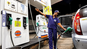 Petrol Diesel Rate: पेट्रोल 1.5 तर डिझेल 1 रुपये वाढ...सरकारच्या निर्णयामुळे टेन्शन वाढलं, सर्वत्र लागू