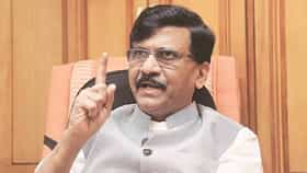 Sanjay Raut : लोकशाहीचाच मेंदू चोरण्याचा प्रयत्न; संजय राऊतांचा निवडणूक आयोगावर घणाघात, फडणवीसांनाही केले थेट सवाल