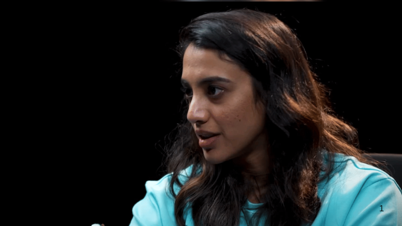 "माझ्या कुटूंबात लोक काय म्हणतील याचा विचार करणारे लोक कमी आहेत. मी माझे निर्णय घेऊ शकते. माझ्या आई वडिलांनी मला सांगितले आहे की, तुला जे काही करायचंय ते कर."