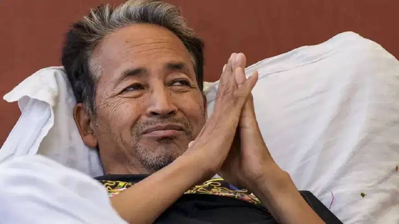 सोनम वांगचूक पुन्हा मैदानात, आता नव्या आंदोलनाची घोषणा, यावेळी नेमका कोणता मुद्दा? सोनम वांगचूक पुन्हा मैदानात, आता नव्या आंदोलनाची घोषणा, यावेळी नेमका कोणता मुद्दा?