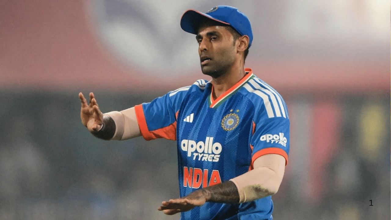 "आयपीएलनंतर माझ्यावर कोणत्याच गोष्टीचा फरक पडला नाही. कॅप्टन्सी गेल्यानंतर मला प्रश्न पडला होता की, असे कसे होऊ शकते. पण तुम्हाला उत्तरे आपोआप मिळत जाते. ज्या गोष्टी तुमच्या हातातच नाही त्या गोष्टींची काळजी करण्यात काही अर्थ नाही." असे सूर्या स्पष्ट म्हणाला.