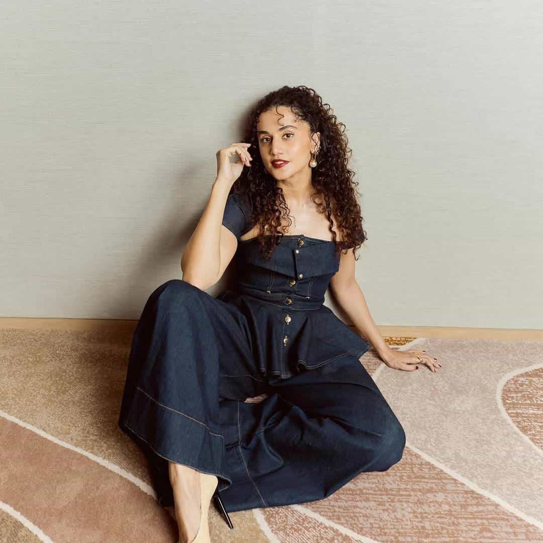 Taapsee Pannu: बॉलिवूड अभिनेत्री तापसी पन्नू तिच्या स्पष्टवक्तेपणासाठी ओळखली जाते. आपल्या अभिनय कारकिर्दीत तिने अनेकदा वेगळ्या धाटणीच्या आणि आशयपूर्ण भूमिका निवडल्या आहेत. आता तापसीने सध्याच्या हिंदी सिनेमाच्या बदलत्या ट्रेंडवर केलेलं वक्तव्य चर्चेत आलं आहे.