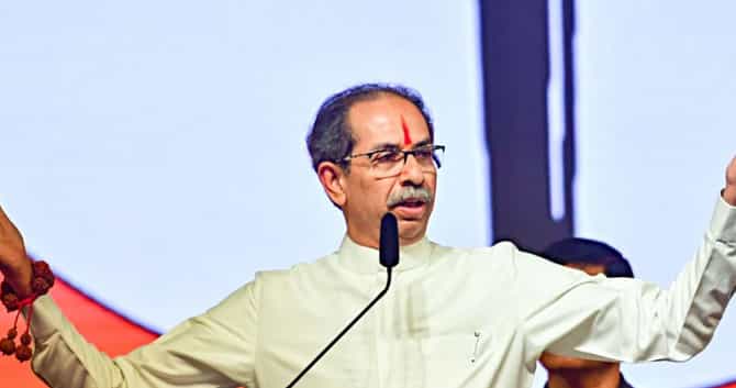 Uddhav Thackeray : राज्यात मतदार यादीचा मुद्दा पेटला; 250 BLA उद्धव ठाकरेंच्या भेटीला, चर्चेनंतर काय संदेश दिला?