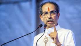 Uddhav Thackeray | उद्धव ठाकरेंची मोठी मागणी! धनुष्यबाण चिन्ह गोठवा; शिवसेना पक्षचिन्हाच्या लढाईला नवं वळण