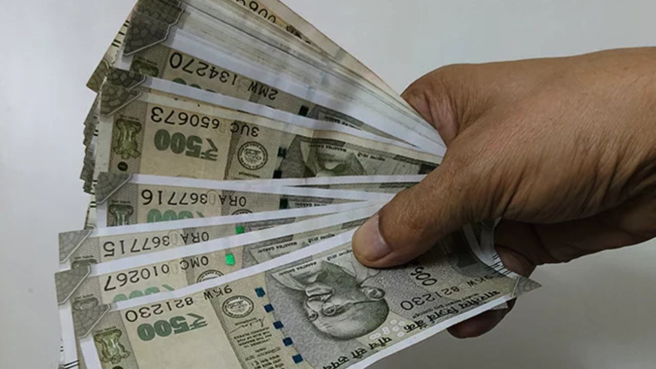 लेव्हल 7 आणि 8 मधील कर्मचाऱ्यांनाही नव्या वेतन रचनेचा फायदा होण्याची शक्यता आहे. मात्र प्रत्यक्ष पगार आयोगाचा अंतिम अहवाल आणि सरकारच्या निर्णयानंतरच निश्चित होईल.