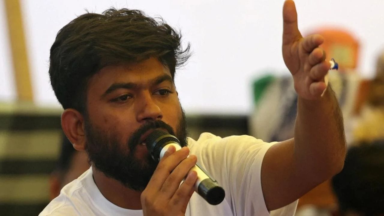 अभिजीत दिपके यांना मोठा धक्का, राजकीय कारकीर्द संपली, थेट सुप्रीम कोर्टाच्या माजी न्यायाधीशांनी.. अभिजीत दिपके यांना मोठा धक्का, राजकीय कारकीर्द संपली, थेट सुप्रीम कोर्टाच्या माजी न्यायाधीशांनी..
