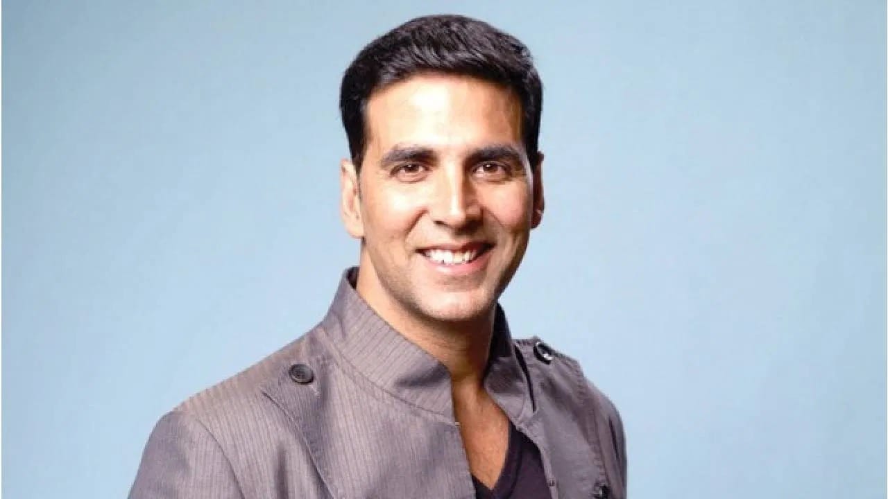 Akshay Kumar: 59 वर्षांचा अक्षय कुमार संध्याकाळी 6.30 नंतर जेवतच नाही! काय आहे या सवयी मागचं रहस्य आणि फायदे? Akshay Kumar: 59 वर्षांचा अक्षय कुमार संध्याकाळी 6.30 नंतर जेवतच नाही! काय आहे या सवयी मागचं रहस्य आणि फायदे?
