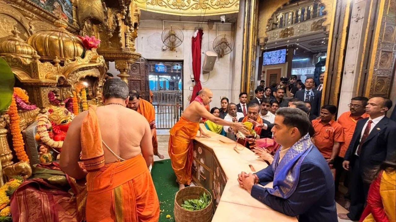 जिओच्या या ऐतिहासिक लिस्टिंगमुळे रिलायन्स समूहाने डिजिटल आणि दूरसंचार क्षेत्रातील आपले स्थान अधिक मजबूत करण्याच्या दिशेने एक मोठे पाऊल टाकलं आहे.