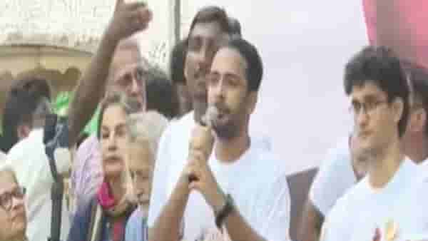 CJP Mumbai protest : ज्ञानेश कुमार हेच मोदींच्या दुकानाचे मास्टमाईंड, आशुतोष रांकांचा हल्लाबोल