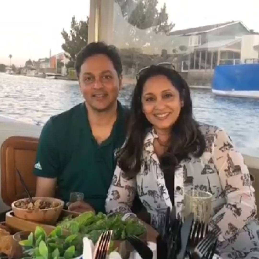 अश्विनी भावे यांनी आपल्या अभिनय कारकिर्दीत मराठीसोबतच हिंदी चित्रपटांमध्येही उल्लेखनीय काम केलं आहे. नव्वदच्या दशकात त्यांच्या अभिनयाची आणि सौंदर्याची विशेष चर्चा होती. ‘धडाकेबाज’, ‘अशी ही बनवाबनवी’, ‘सरफरोश’ यांसारख्या चित्रपटांमधून त्यांनी प्रेक्षकांवर आपली छाप पाडली. 
