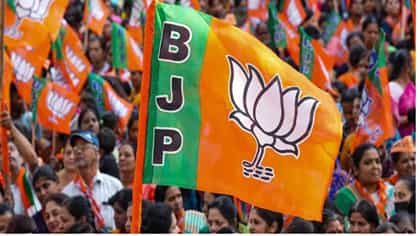 भाजपला मोठा धक्का; मित्र पक्षाचे आमदार करणार बंडखोरी, राजकारण तापलं.