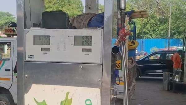 अचानक सीएनजीच्या दरात मोठी वाढ, वाहनधारकांमध्ये नाराजी, मोठं कारण समोर