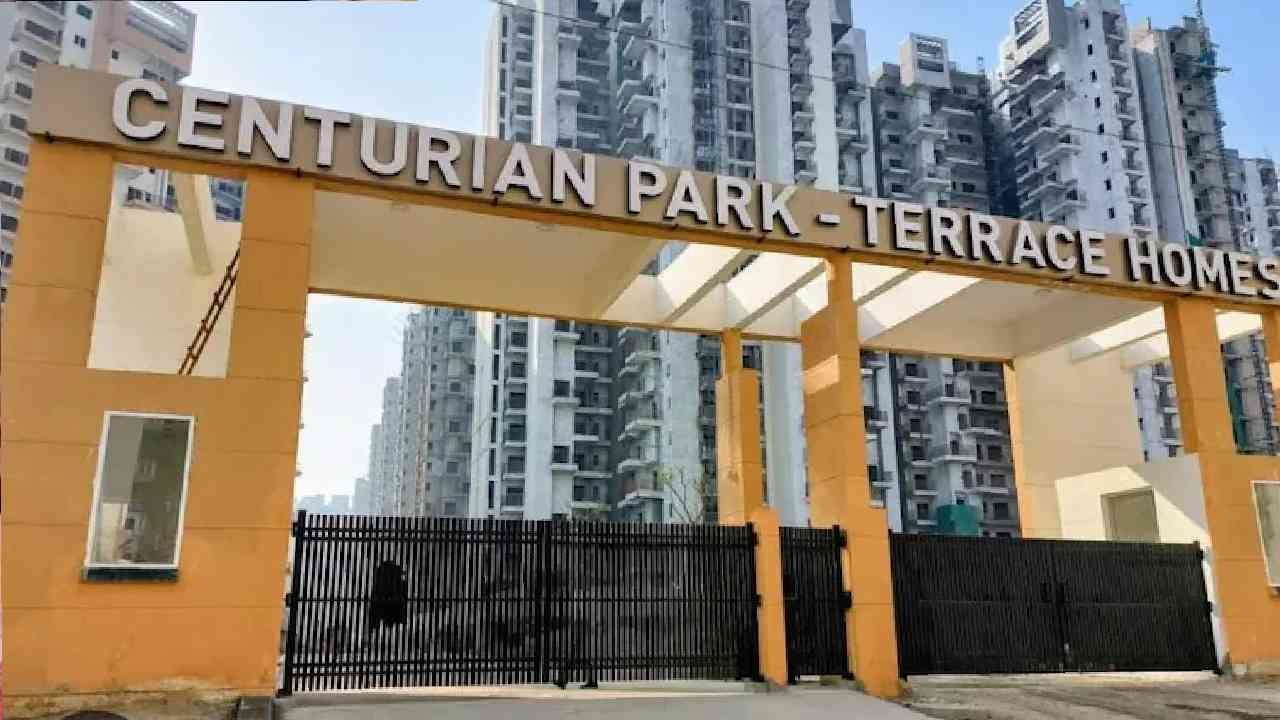 पत्नीसोबत भांडण टाळण्यासाठी नवऱ्याने खिडकीतून पळण्याचा प्रयत्न केला पण..शेवटी विधिलिखित होतं पत्नीसोबत भांडण टाळण्यासाठी नवऱ्याने खिडकीतून पळण्याचा प्रयत्न केला पण..शेवटी विधिलिखित होतं