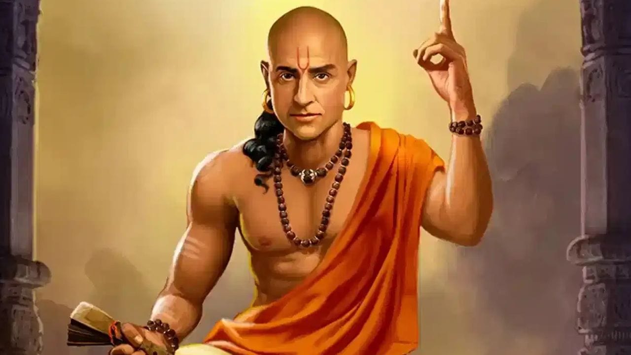 Chanakya Niti : आयुष्यात आनंदी राहायचं असेल तर या तीन गोष्टी टाळाच, चाणक्यांनी सांगितला सुखी जीवनाचा मंत्र Chanakya Niti : आयुष्यात आनंदी राहायचं असेल तर या तीन गोष्टी टाळाच, चाणक्यांनी सांगितला सुखी जीवनाचा मंत्र