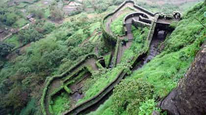 इंजिनीअरिंगचा अद्भुत नमुना म्हणजे शिवाजी महाराजांचे हे किल्ले.