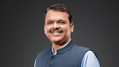 प्रसिद्ध अभिनेत्रीने घेतली मुख्यमंत्री फडणवीसांची भेट, नेमकं कारणही....
