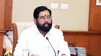मोठी बातमी! शिवसेना शिंदे गटात बंड, महायुतीची डोकेदुखी वाढली.