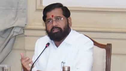 एकनाथ शिंदेंनी घेतली पतंप्रधान नरेंद्र मोदींची भेट, तासभर चर्चा.