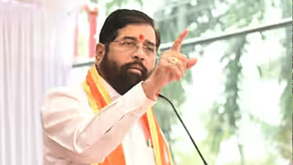 ठाकरे गटाला पुन्हा मोठा धक्का! एकच कारण अन् बड्या नेत्यानं सोडला पक्ष, उपमुख्यमंत्री शिंदेंच्या उपस्थितीत पक्ष प्रवेश