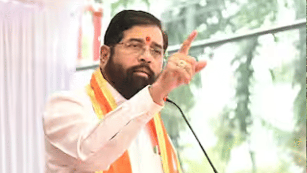 ठाकरे गटाला पुन्हा मोठा धक्का! एकच कारण अन् बड्या नेत्यानं सोडला पक्ष, उपमुख्यमंत्री शिंदेंच्या उपस्थितीत पक्ष प्रवेश