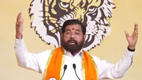 Eknath Shinde : अरे मला कोपऱ्यात कोणी टाकलं? भाषण संपताच एकनाथ शिंदे कडाडले, थेट मंचावरच...