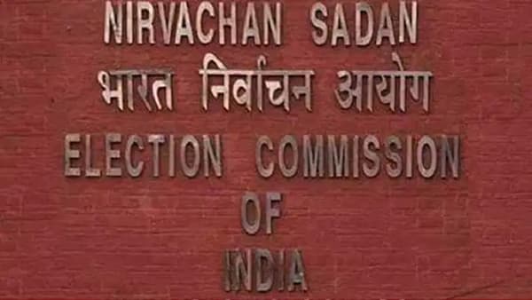 दिल्लीमध्ये CJP चं आंदोलन सुरू असतानाच एसआयआरबाबत सर्वात मोठी बातमी, निवडणूक आयोगाचा मोठा निर्णय