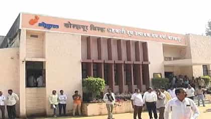 गोकुळ दूध संघाची निवडणूक वेगळ्या वळणावर, कोल्हापुरात नेमकं काय घडतंय?.