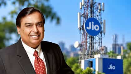 जिओ IPO च्या अँकर बुकला 30 पटांहून अधिक मागणी! मोठी गुंतवणूक.