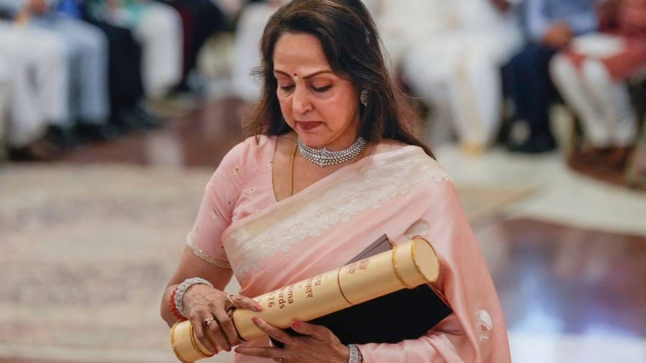 बरेच दिवस आणि आठवडे उलटले, तरी त्याला ती संधी मिळाली नाही. एके रात्री तो कसाबसा घरात शिरला. तिथे काम करणाऱ्या कर्मचाऱ्याने त्याला पाहताच आरडाओरडा सुरू झाली. घाबरलेल्या त्या माणसाने पोलिसांत देण्याची आणि मारहाण होण्याची भीती वाटून टेबलावर पडलेला चाकू उचलला.