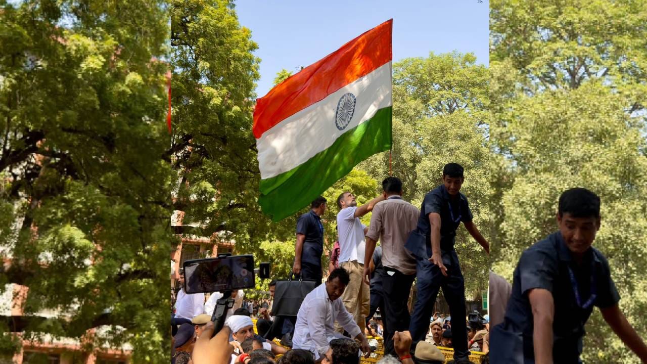 निवडणूक आयुक्तांनी आम्हाला भेटलं पाहिजे, भाजपाने लोकशाहीला हायजॅक केलंय, आम्हाला आकाशवाणी भवनात थांबून ठेवलंय. असं यावेळी राहुल गांधींनी म्हटलं आहे.