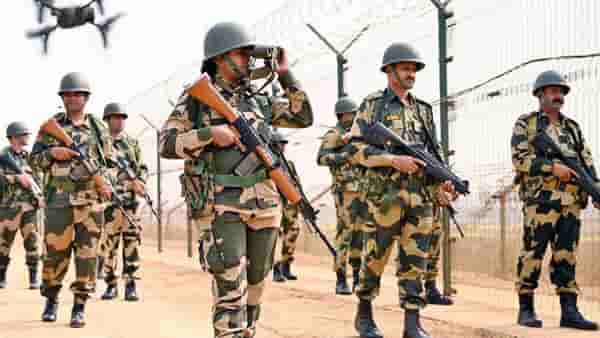 भारत पाकिस्तान सीमेवर खळबळजनक घटना, BSF ची मोठी कारवाई, थेट पाकिस्तानच्या बाजूने..