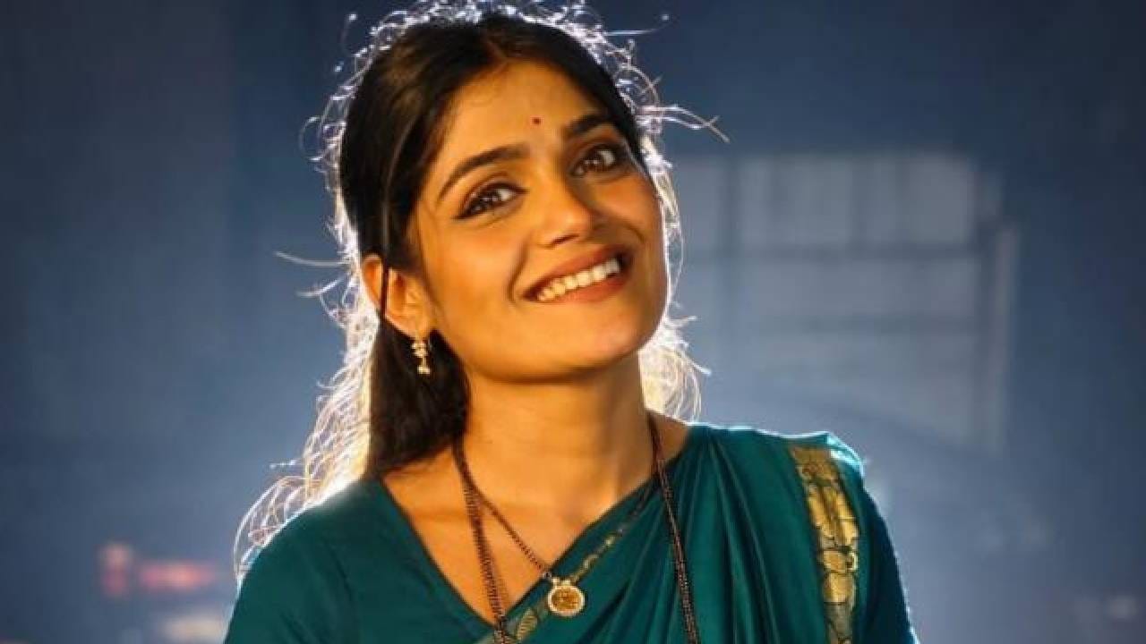 Isha Keskar: मी कोणाची सून होणार नाही.., लग्नाबद्दल ईशा केसकर स्पष्टच बोलली; ही माझी अरेरावीच.. Isha Keskar: मी कोणाची सून होणार नाही.., लग्नाबद्दल ईशा केसकर स्पष्टच बोलली; ही माझी अरेरावीच..