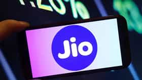 Jio IPO ने रचला इतिहास, देशाचा सर्वात मोठा आयपीओ ठरणार?, 1 कोटींहून अधिक अर्ज