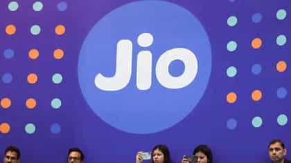 जिओची मोठी ऑफर, थेट 4 महिने मोफत सेवा, आजच...