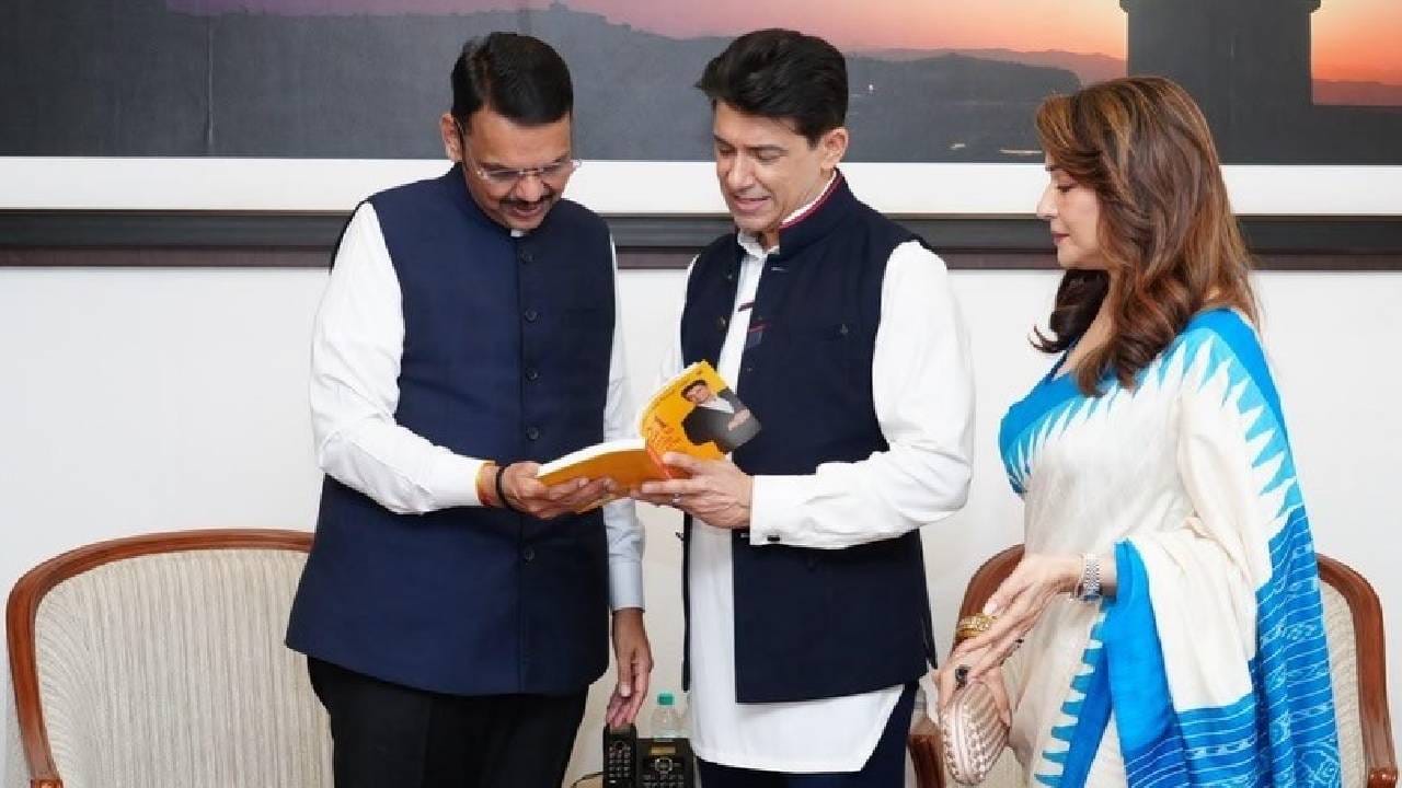 नेने यांनी सोशल मीडियावर या भेटीचे फोटो शेअर करत, महाराष्ट्र राज्याचे माननीय मुख्यमंत्री श्री. देवेंद्र फडणवीस यांना माझे पहिले पुस्तक '21 Days to Good Health' देताना मला अत्यंत सन्मान वाटत आहे असे त्यांनी म्हटले.