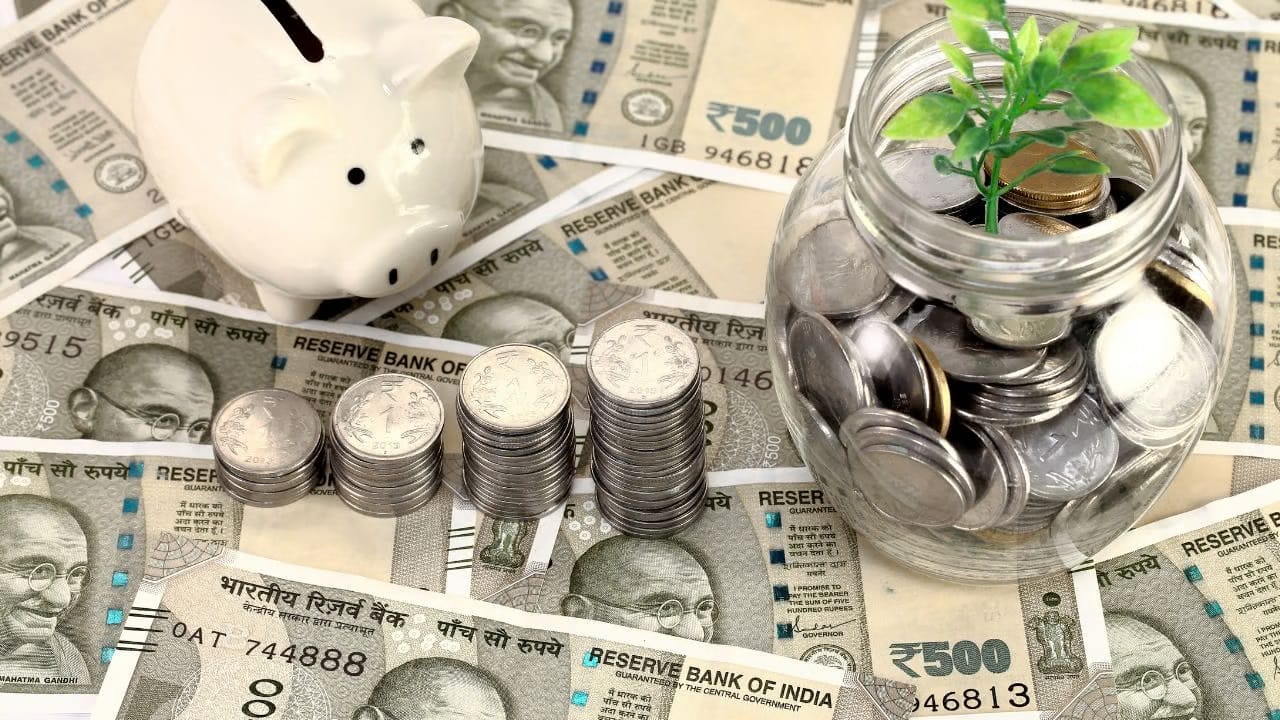 Rich Life : 'ही' 5 लक्षणं तुमच्यात आहेत? भविष्यात श्रीमंत होण्याची वाढेल शक्यता Rich Life : 'ही' 5 लक्षणं तुमच्यात आहेत? भविष्यात श्रीमंत होण्याची वाढेल शक्यता