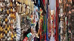 Shopping : मुंबईचा कोलाबा कॉजवे मार्केट महिलांसाठी बेस्ट, येथून खरेदी करा 'या' 5 वस्तू
