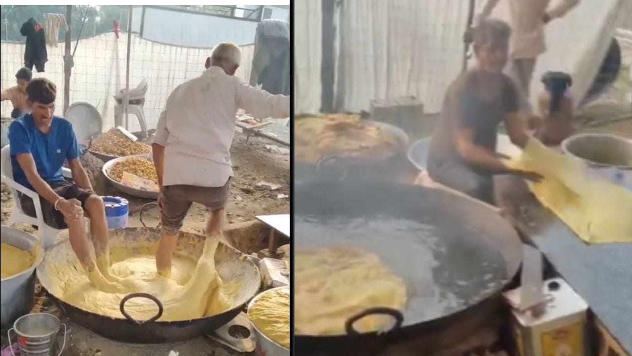 Viral Video : पायांनी मळलं पुरीसाठी पीठ, त्याच पिठाच्या तळल्या पुऱ्या, व्हिडिओ पाहून नेटकरी म्हणाले.... Viral Video : पायांनी मळलं पुरीसाठी पीठ, त्याच पिठाच्या तळल्या पुऱ्या, व्हिडिओ पाहून नेटकरी म्हणाले....