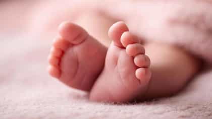 नवजात बाळाच्या चेहऱ्यावर मिश्या, बाळाचे आई - बाबा म्हणाले......