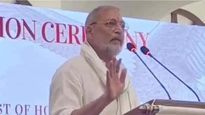 नाना पाटेकरांनी निर्मात्याला जेवायला बोलावलं अन् भांडे घासायला लावले.