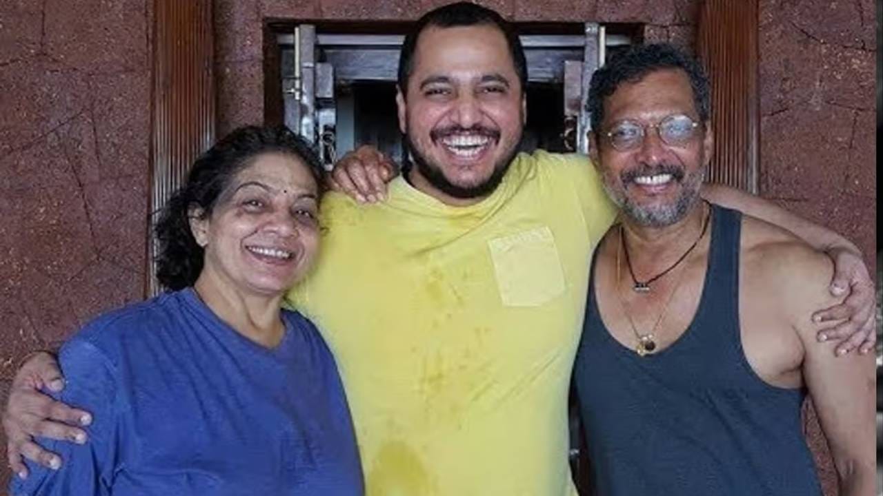 अंत्यसंस्कारावेळी नीलकांती पाटेकर आणि मुलगा मल्हार पाटेकरदोघेही एकमेकांना सावरताना दिसले. नानांच्या जाण्याचे दुःख कुटुंबीयांसाठी अवर्णनीय आहे. अनेक कलाकार आणि जवळचे मित्र नानांच्या घरी जाऊन पत्नी व मुलाचे सांत्वन करत आहेत.