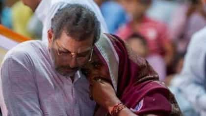 नाना पाटेकरांचा शेतकऱ्यांसाठी मायेचा आधार, हजारो कुटुंबांना मदत.