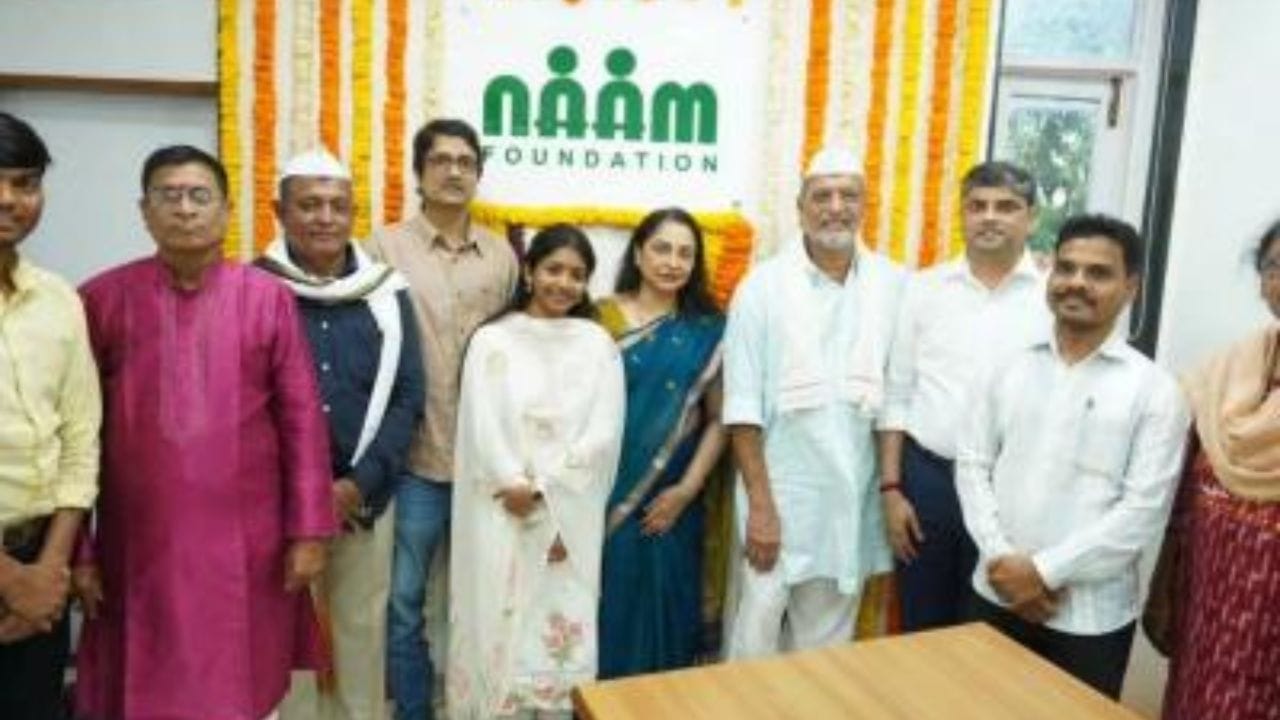 ‘नाम’च्या कामाचा मोठा भाग जलसंधारण आणि पाणी व्यवस्थापनावर केंद्रित राहिला. पाणी अडवणे, पाणी जमिनीत मुरवणे, बंधारे उभारणे आणि जलस्रोत विकसित करणे अशा विविध माध्यमातून गावांमध्ये पाण्याची उपलब्धता वाढवण्याचे प्रयत्न झाले. स्थानिक शेतकरी आणि ग्रामस्थांना या कामांमध्ये सहभागी करून घेत अनेक गावांमध्ये शेतीसाठी पाण्याची परिस्थिती सुधारण्यात आली.