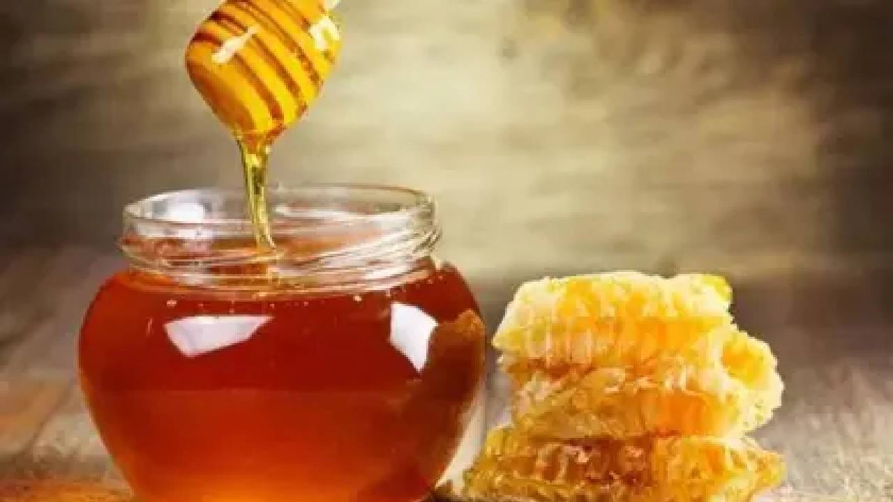 साहवा दिवस (माता कात्यायनी): मध - सौंदर्य वाढते आणि विवाहातील अडथळे दूर होतात. 