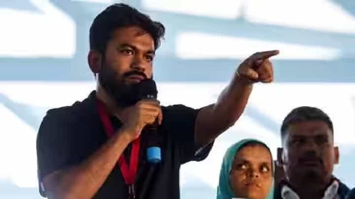 Abhijeet Dipke : ज्ञानेश कुमार मोदींना काय देतात? अभिजीत दिपकेंचा थेट सवाल, दिल्लीचं रूपांतर... Abhijeet Dipke : ज्ञानेश कुमार मोदींना काय देतात? अभिजीत दिपकेंचा थेट सवाल, दिल्लीचं रूपांतर...